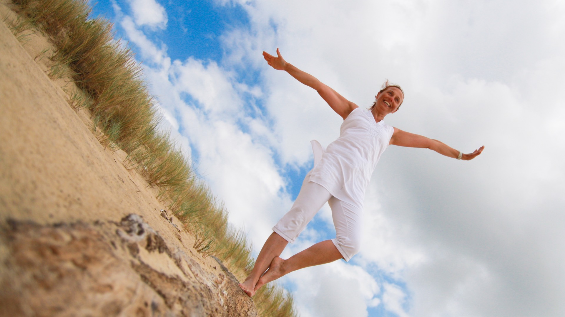Gabriele am Strand in Frankreich